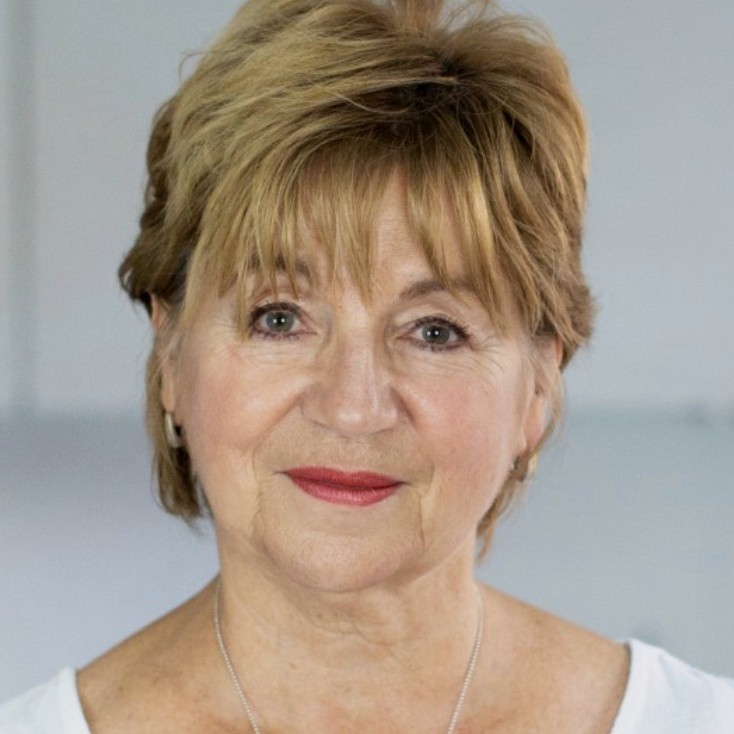 Izabella Natrins
